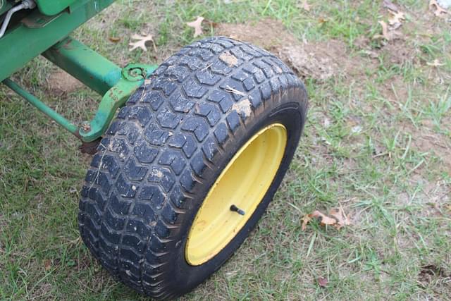 Image of John Deere 650 equipment image 4