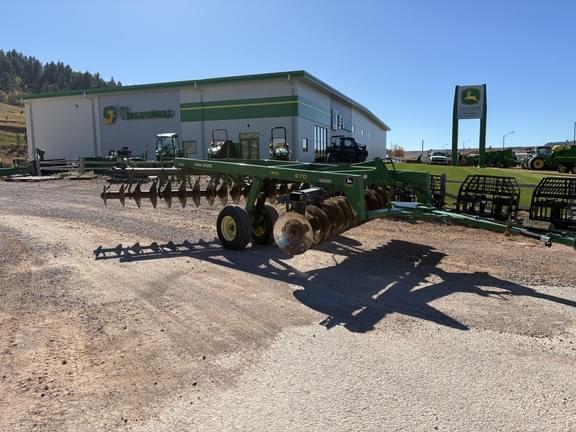 Image of John Deere 670 Primary image