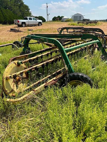 Image of John Deere 670 Primary image