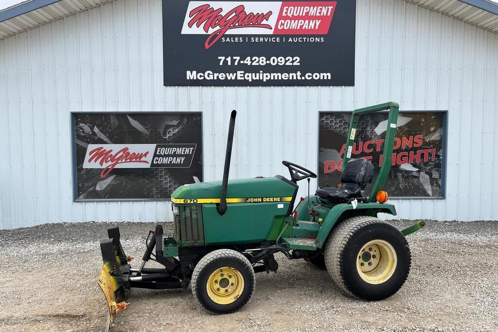 Main image John Deere 670