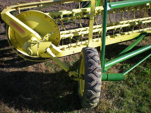 Image of John Deere 670 equipment image 4