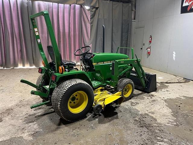 Image of John Deere 670 equipment image 4