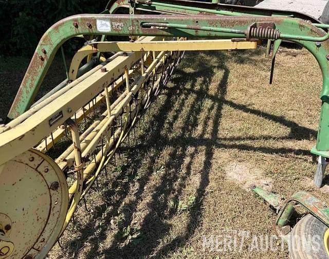 Image of John Deere 670 equipment image 4