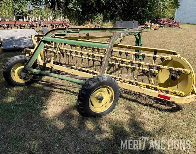 Image of John Deere 670 equipment image 2