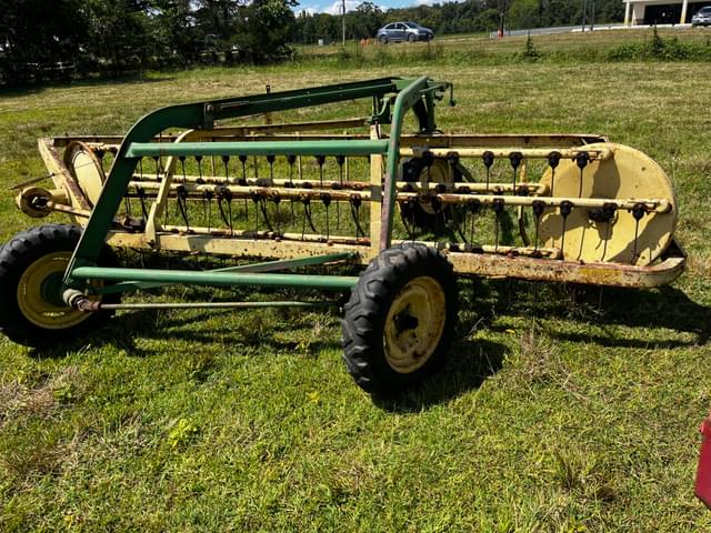 Image of John Deere 670 equipment image 3