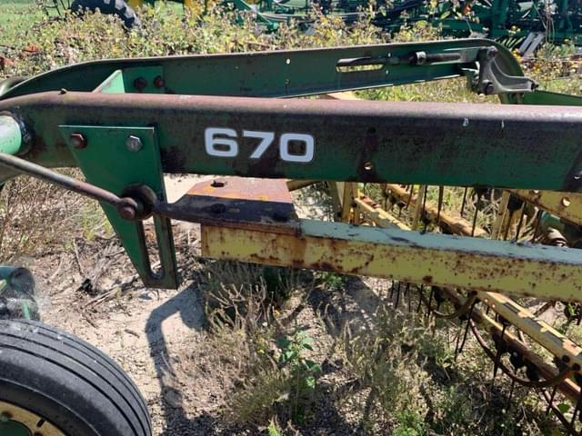 Image of John Deere 670 equipment image 3