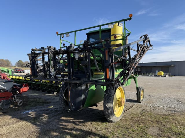 Image of John Deere 6700 equipment image 4