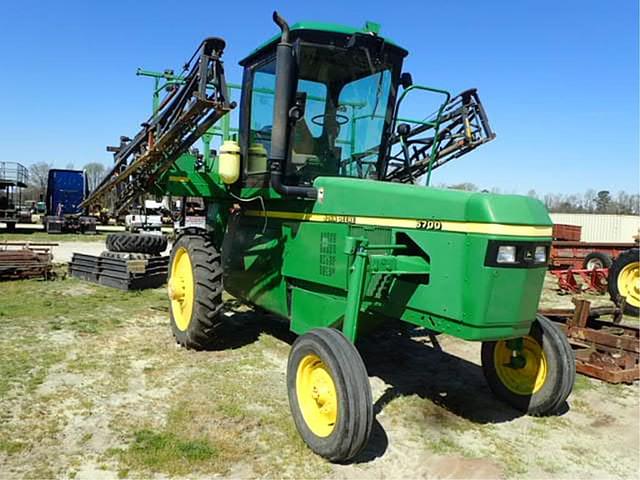 Image of John Deere 6700 equipment image 2