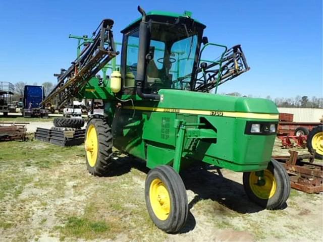 Image of John Deere 6700 equipment image 2