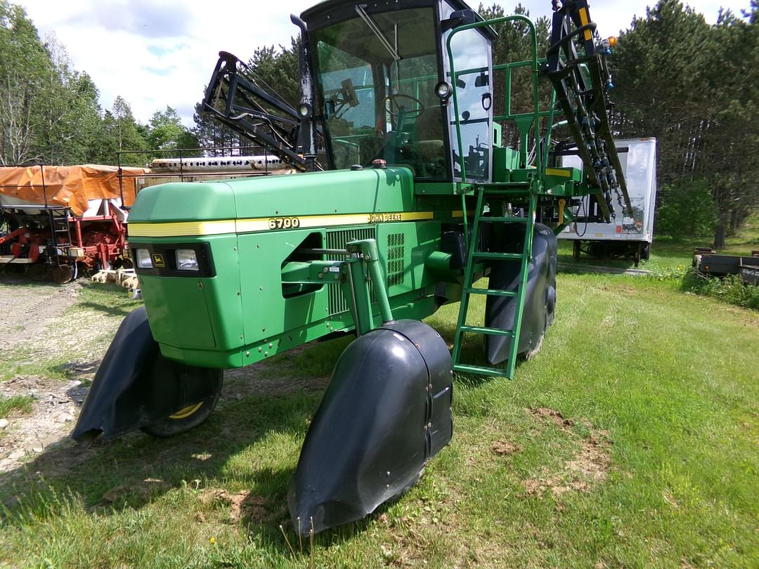 Image of John Deere 6700 Primary image