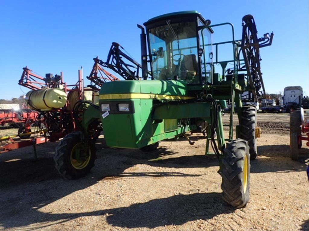 John Deere 6700 Equipment Image0
