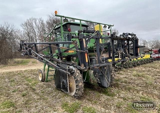 Image of John Deere 6700 equipment image 1