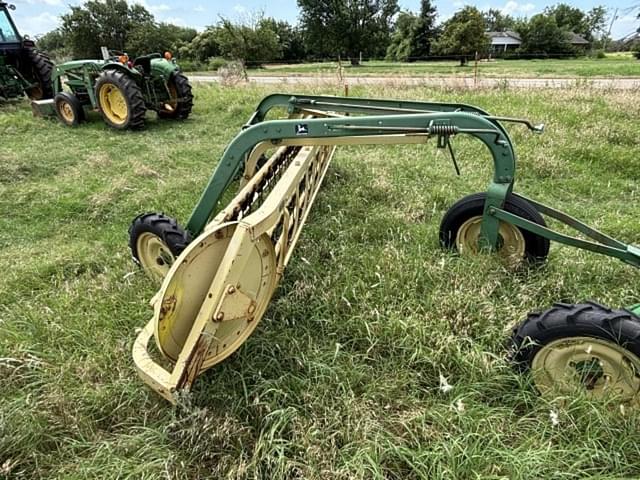 Image of John Deere 670 equipment image 3