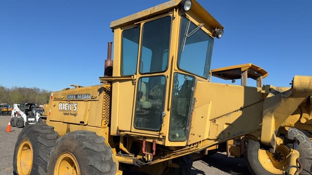 Image of John Deere 670A equipment image 4