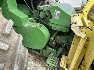 Main image John Deere 6710 27