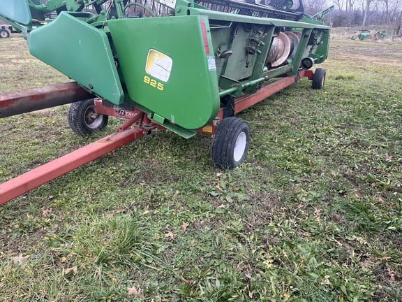John Deere 672 Equipment Image0