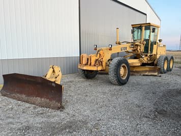 Main image John Deere 672B