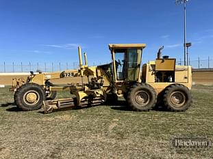 John Deere 672B Equipment Image0