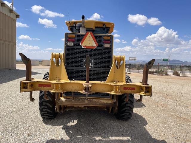 Image of John Deere 672D equipment image 3