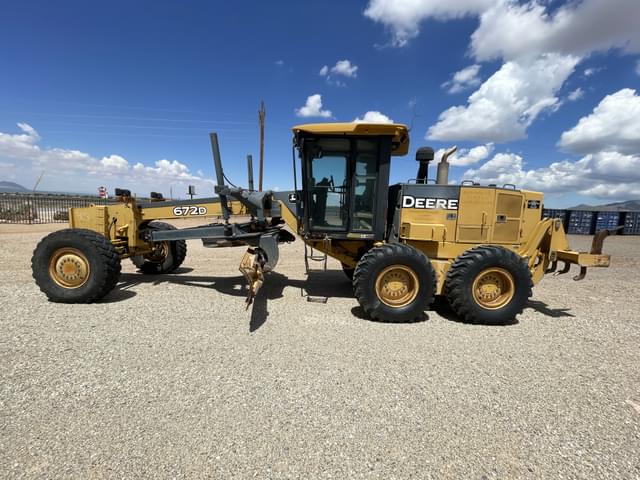 Image of John Deere 672D equipment image 1