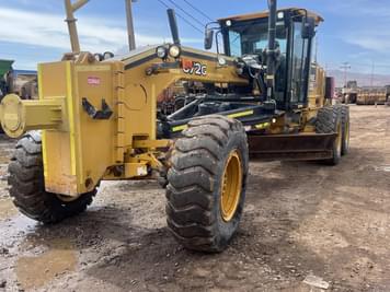 Main image John Deere 672G