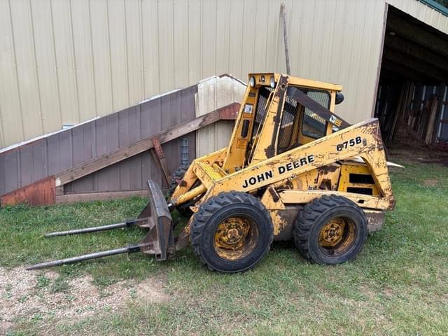 Image of John Deere 675B equipment image 1