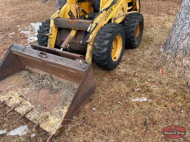 Image of John Deere 675B equipment image 4