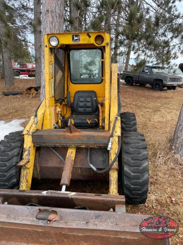 Image of John Deere 675B equipment image 2