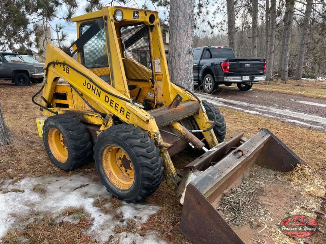 Image of John Deere 675B Primary image