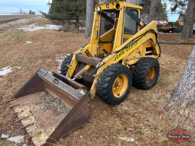 Image of John Deere 675B equipment image 1