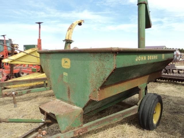 Image of John Deere 68 Image 1