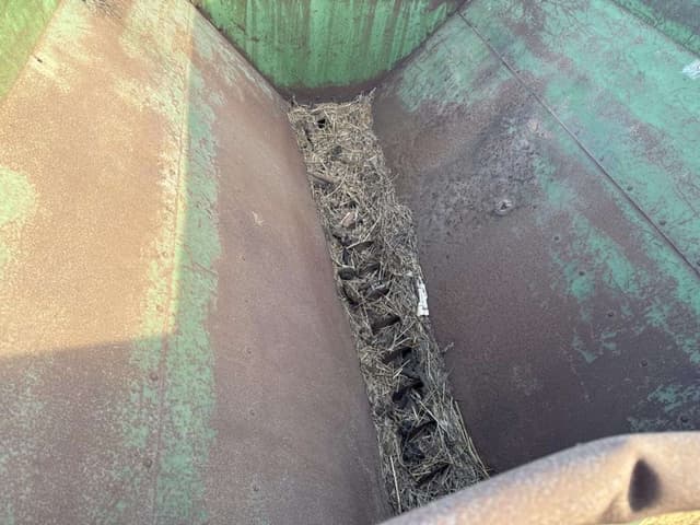 Image of John Deere 68 equipment image 4