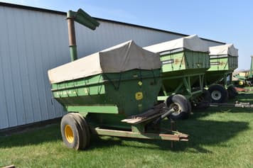 Main image John Deere 68