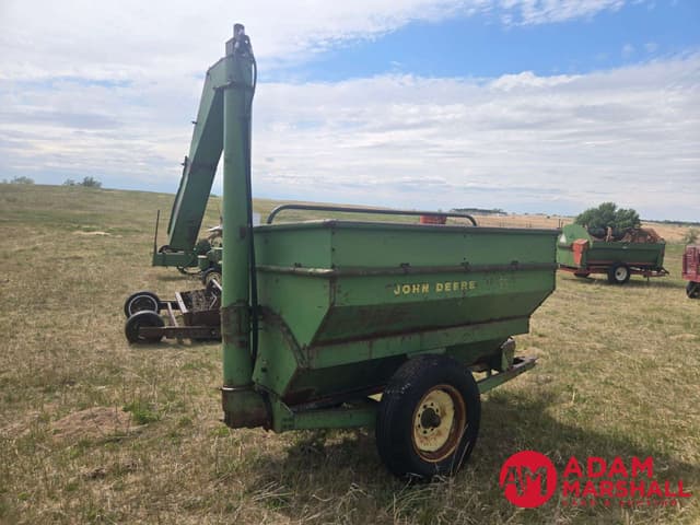 Image of John Deere 68 equipment image 3