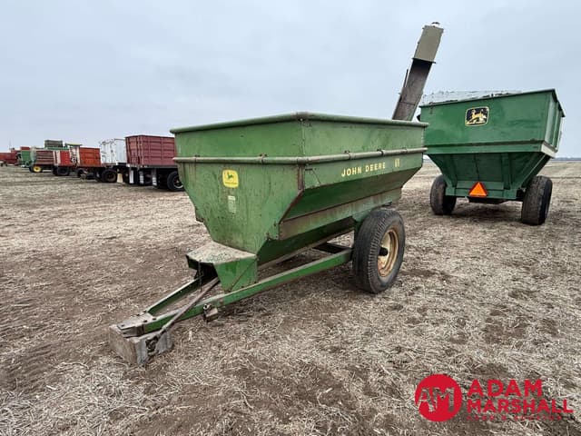 Image of John Deere 68 equipment image 3