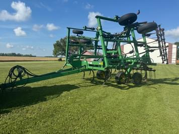 Main image John Deere 680