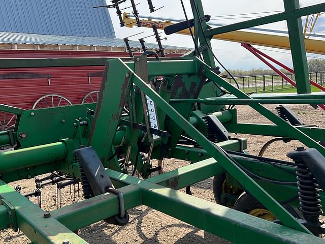Thumbnail image John Deere 680 10