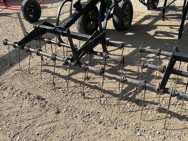 Thumbnail image John Deere 680 14