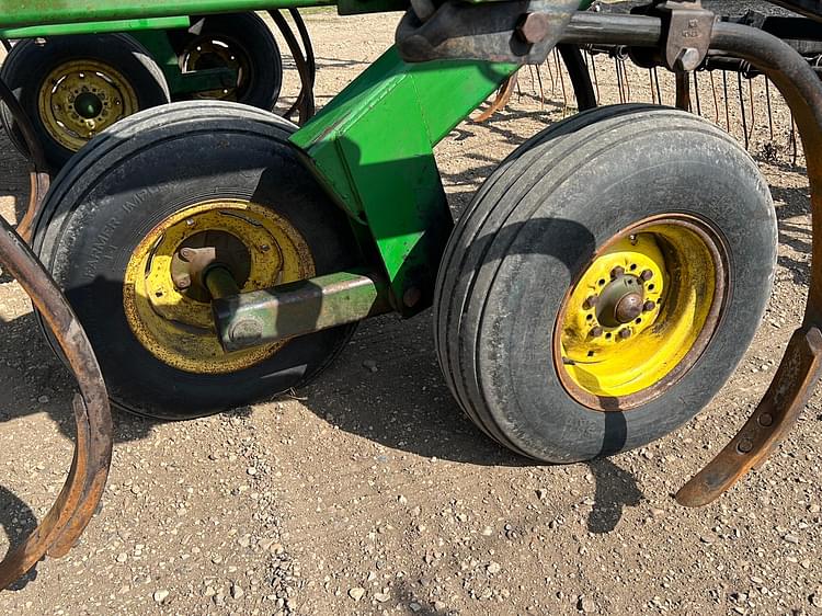 Main image John Deere 680 22