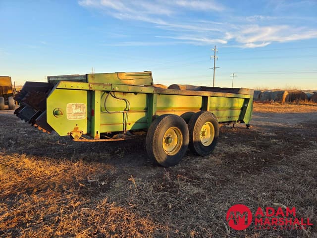 Image of John Deere 680 equipment image 3