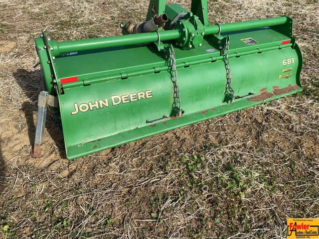 Image of John Deere 681 equipment image 3