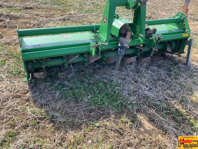 Image of John Deere 681 equipment image 1