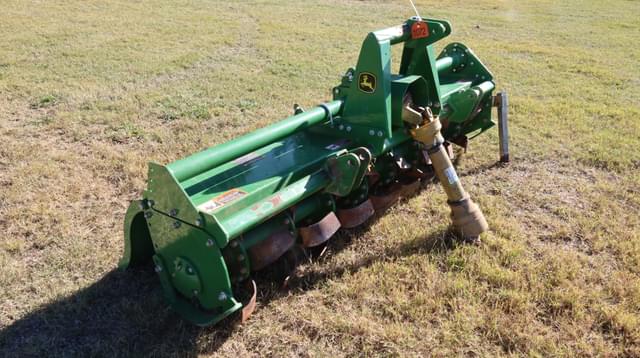 Image of John Deere 681 equipment image 2
