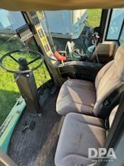Image of John Deere 6850 equipment image 2