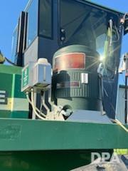 Image of John Deere 6850 equipment image 1