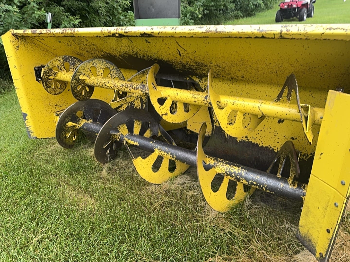 John Deere 686 Equipment Image0