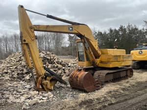 John Deere 690B Image