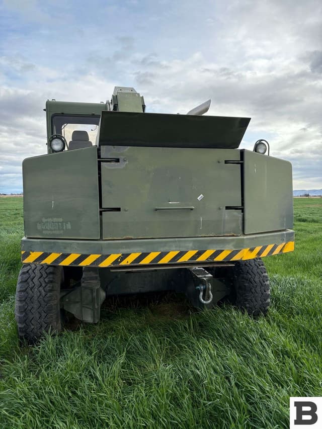 Image of John Deere 690D equipment image 2