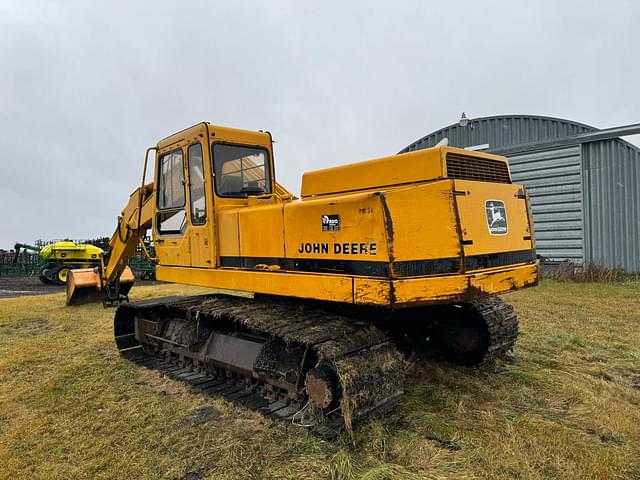 Image of John Deere 690D-LC equipment image 1