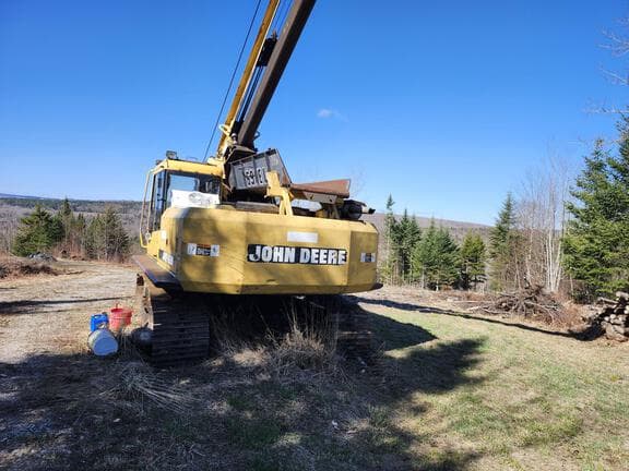 Image of John Deere 690E LC equipment image 1